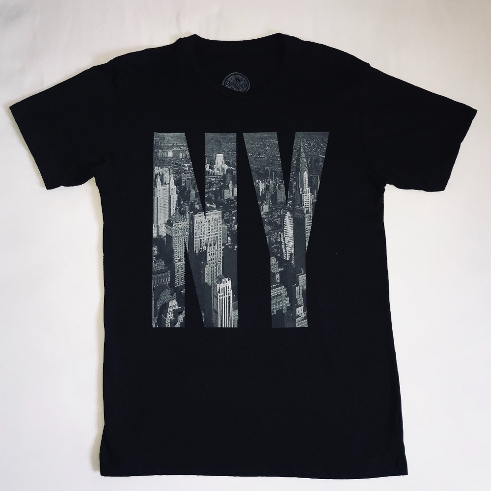 NYC short sleeve graphic TEE, M